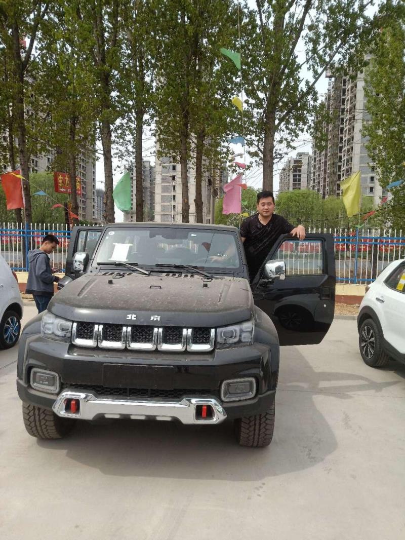 北京bj40，入手一辆16款手动豪华版两驱的，就在农村开着玩儿家用，油耗得多少给讲讲