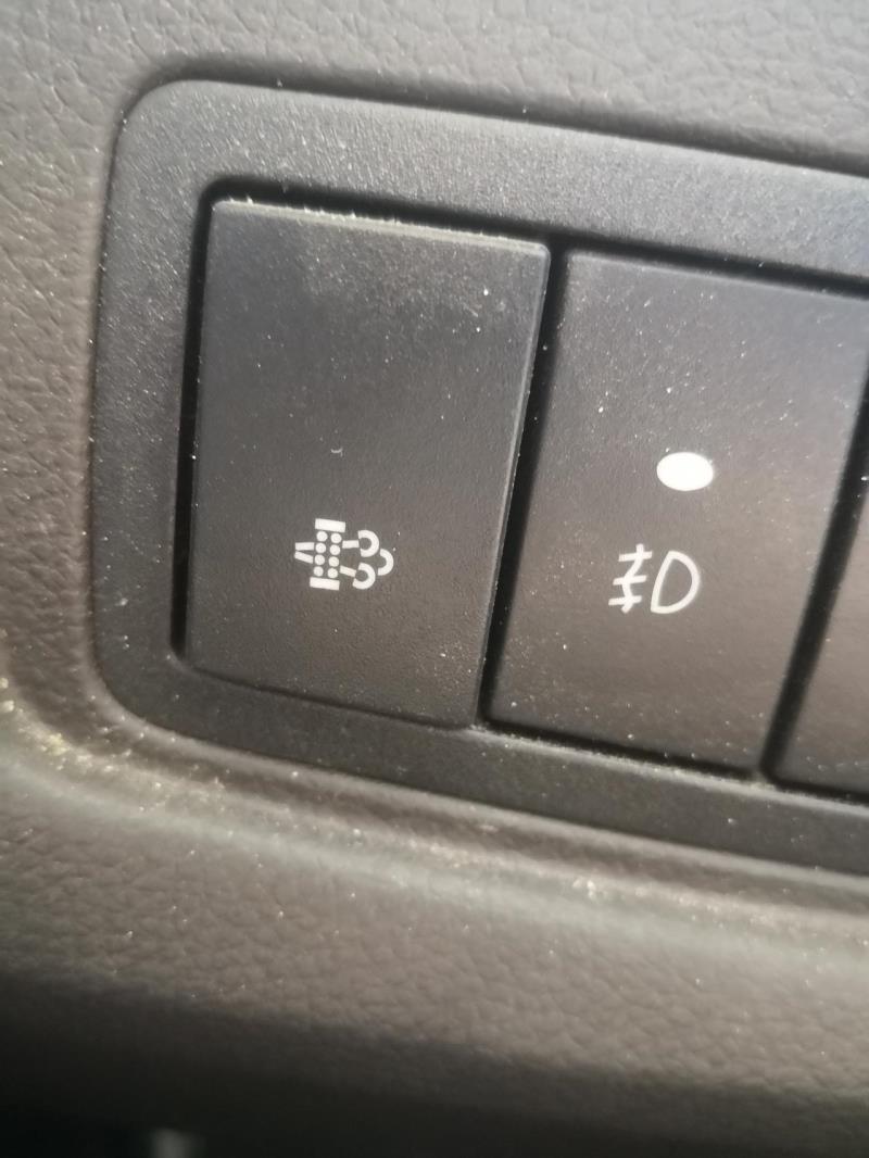祥菱m，这个按钮是什么，干嘛用的，还有车里暖风怎么不给力，开半小时，水温什么都正常，就是没暖风，感觉像是自然风一样，怎么和轿车啥的不一样