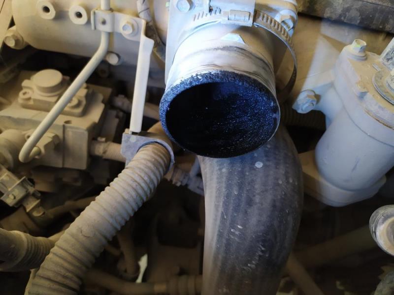 哈弗h5，长城汽车5万公里发动机4D20B进气管有大量的油泥需要清洗吗