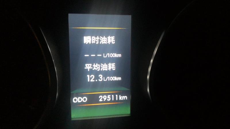 北京bj80，最近油耗表显废了，加了1000块跑770表彻底见底去加油还剩五升油价7.43我算十八个油，这表显十三