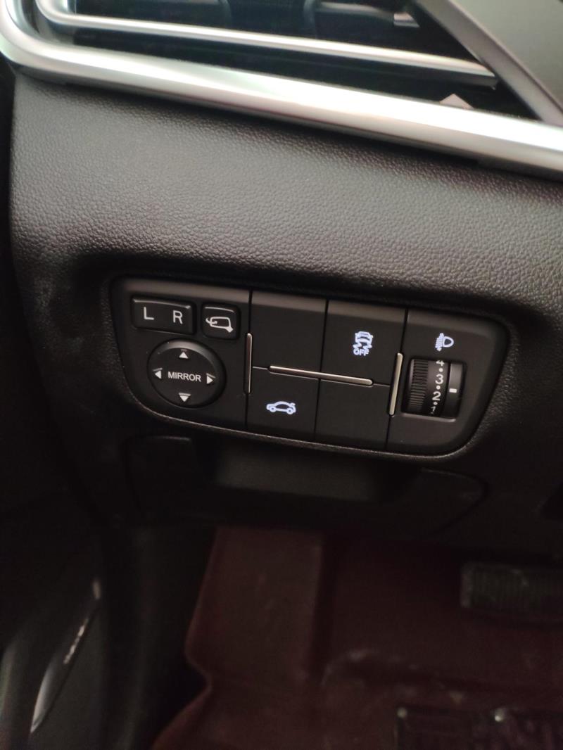 2019逸动蓝鲸版极速版，车内的后背箱按钮，按了打不来后备箱是什么情况