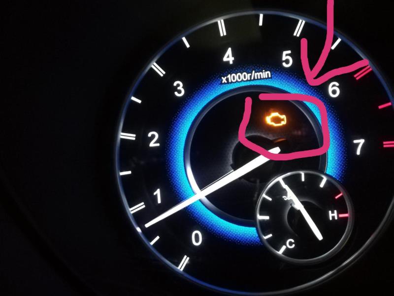 东风风光S560，新车还没开到340公里，上高速控制在100公里时速，汽车仪表盘显示黄色水龙头标识，是怎么回事，会对车发动机有何影响