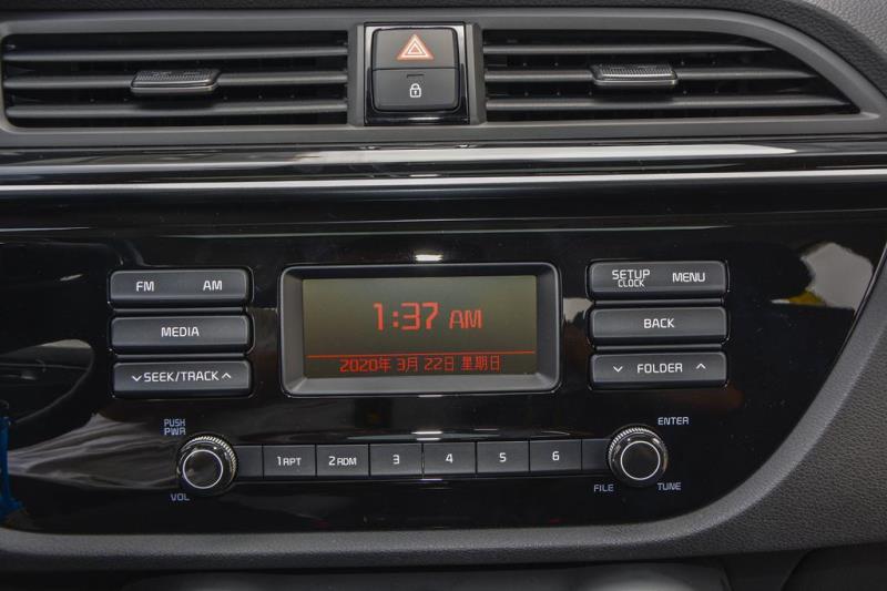起亚k2，15周年纪念版K2收音机能卖多少钱啊