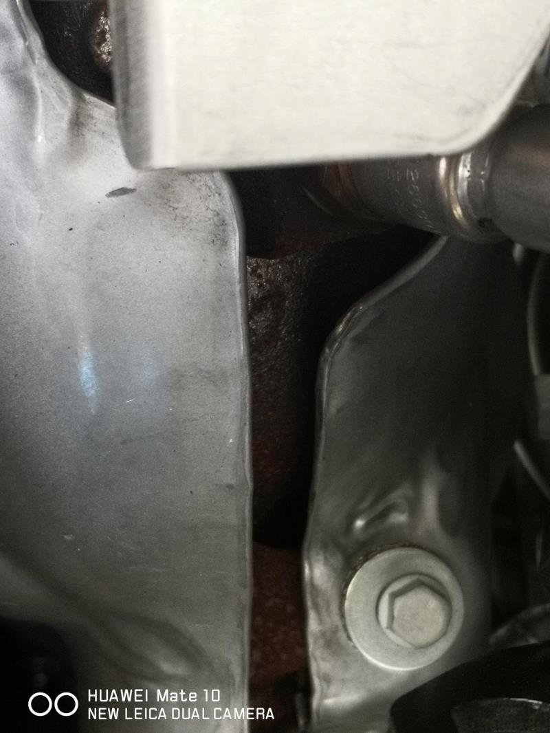 1.5T雪佛兰探界者，驰界版验车发现发动机前面涡轮进气管位置生锈，有遇到这种情况吗