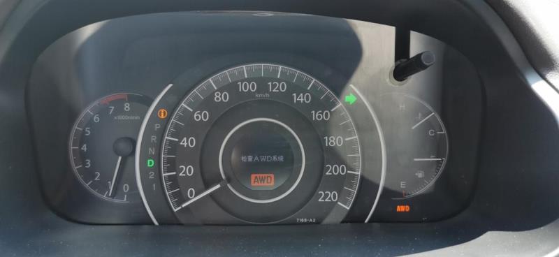 本田cr-v，仪表显示检查AWD系统，不是闪烁，是常亮，只要车子开动不要几分钟就开始出现，这个问题大不大