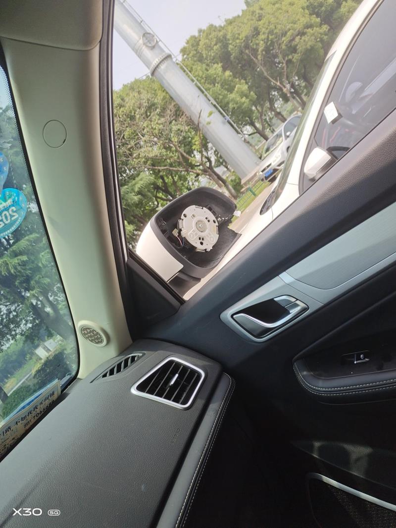 远景x6，停车之后后视镜被撞了，怎样查看停车监控，换个后视镜多少钱，19款的