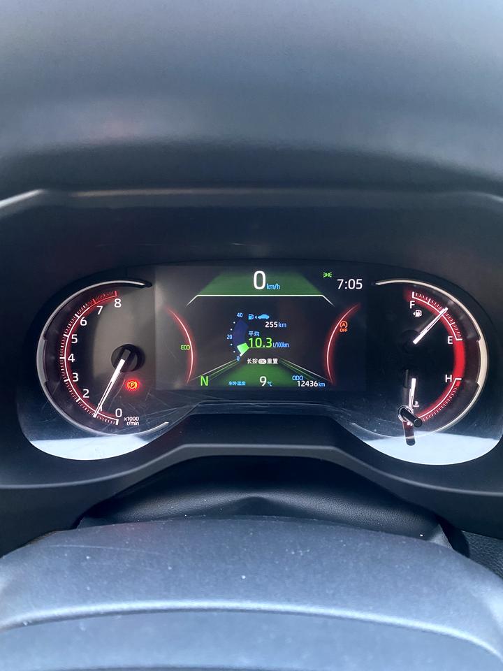 丰田RAV4荣放 用车环境都是在市区 为啥夏天8.8就够 今年天气一冷就一直10点多 保养没做好吗？