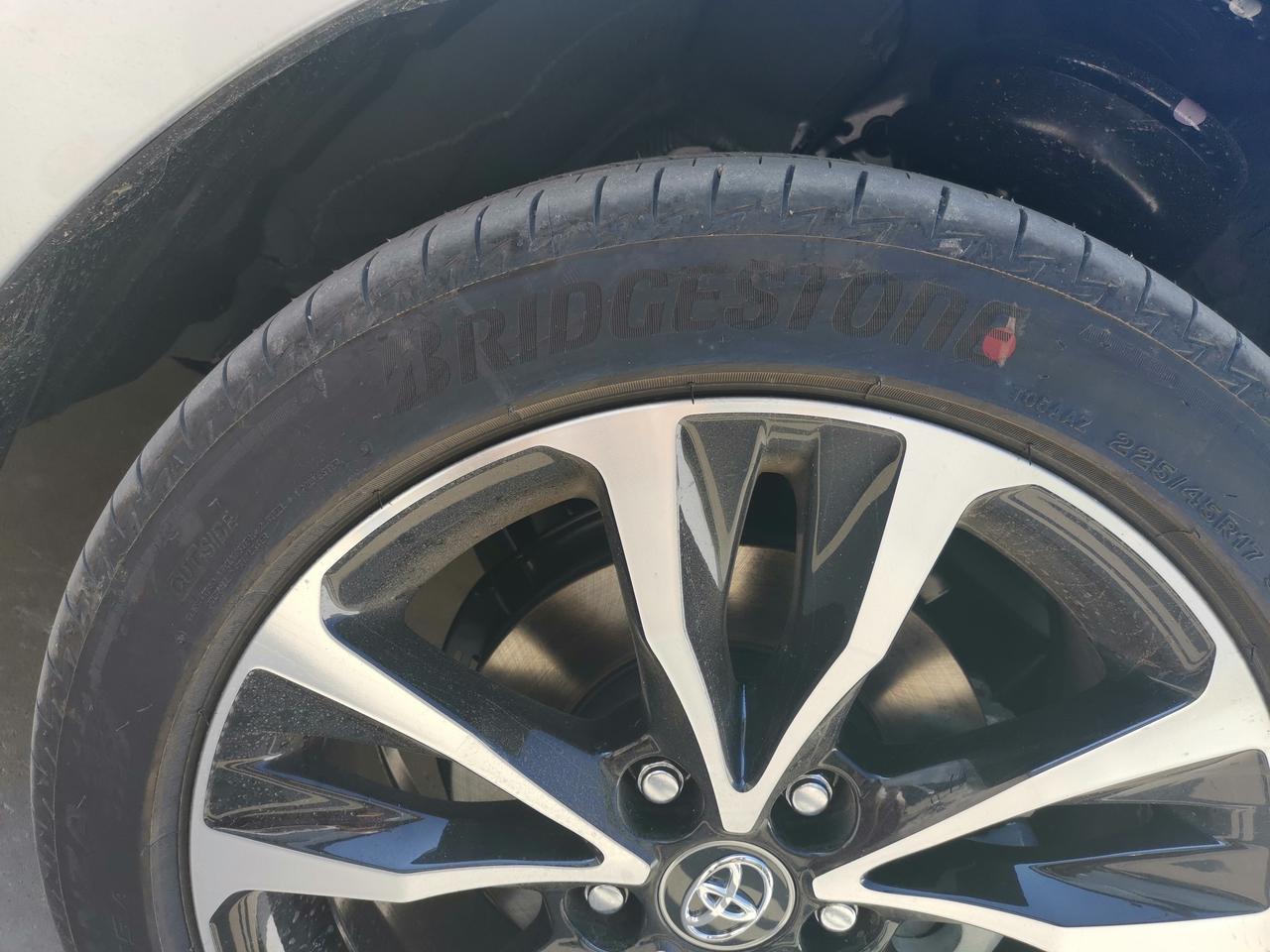 丰田雷凌 ，这是啥轮胎？这算是几等
