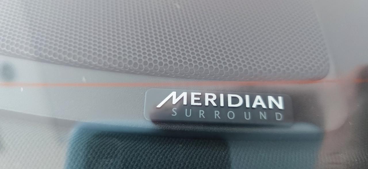捷豹XEL xel22款支持carlife无线链接吗，原车的车机版不好用。听音乐也不能app