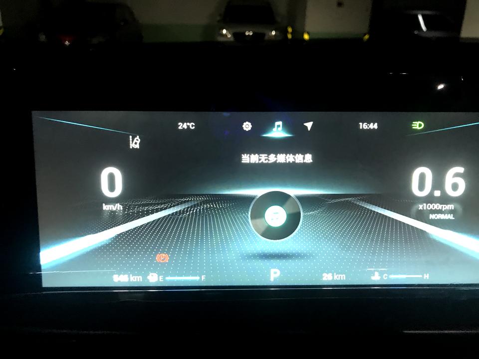 奇瑞瑞虎8 PLUS 本人纯新手司机，今天刚刚提了8p 豪享版，4S送的全车膜是个jem的完全没听过，各位车友都贴的啥膜