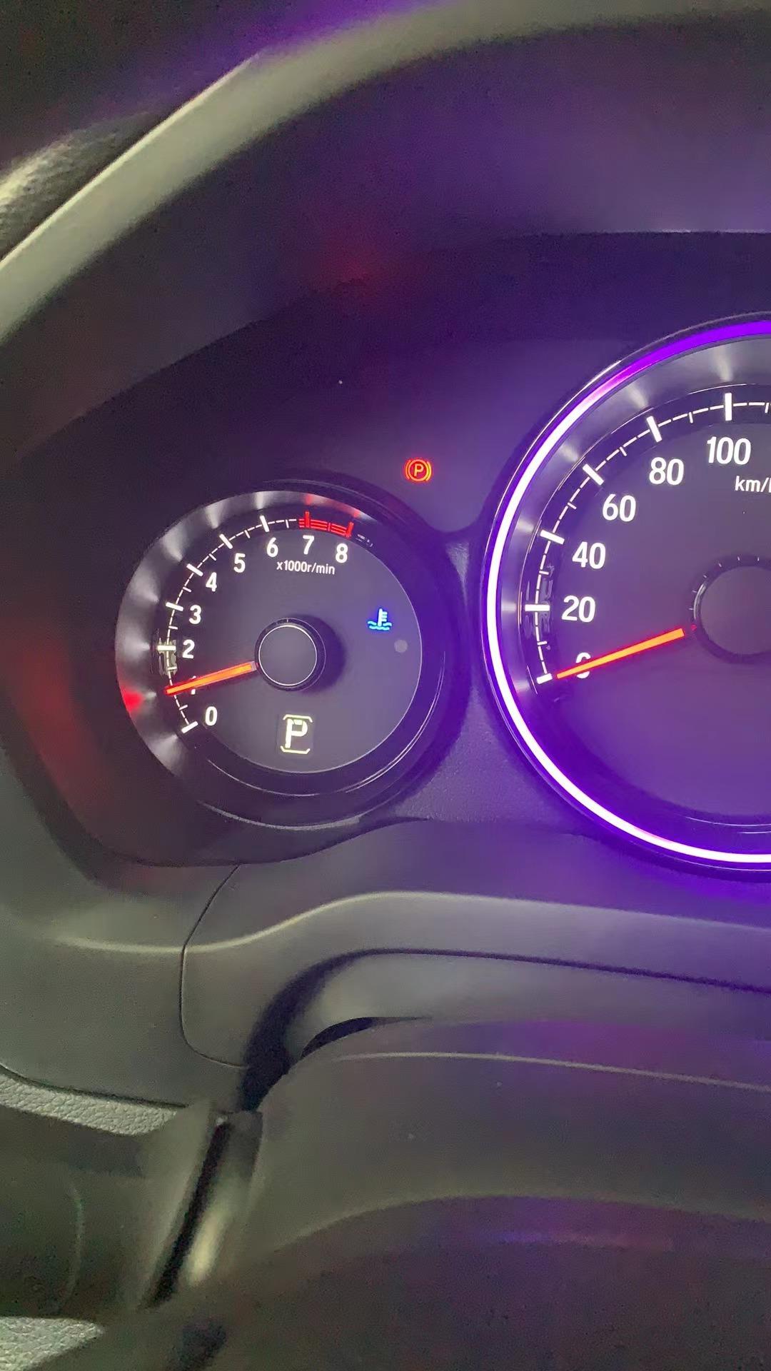 本田XR-V 早上冷车启动，仪表盘上这个灯是啥情况！水温太低