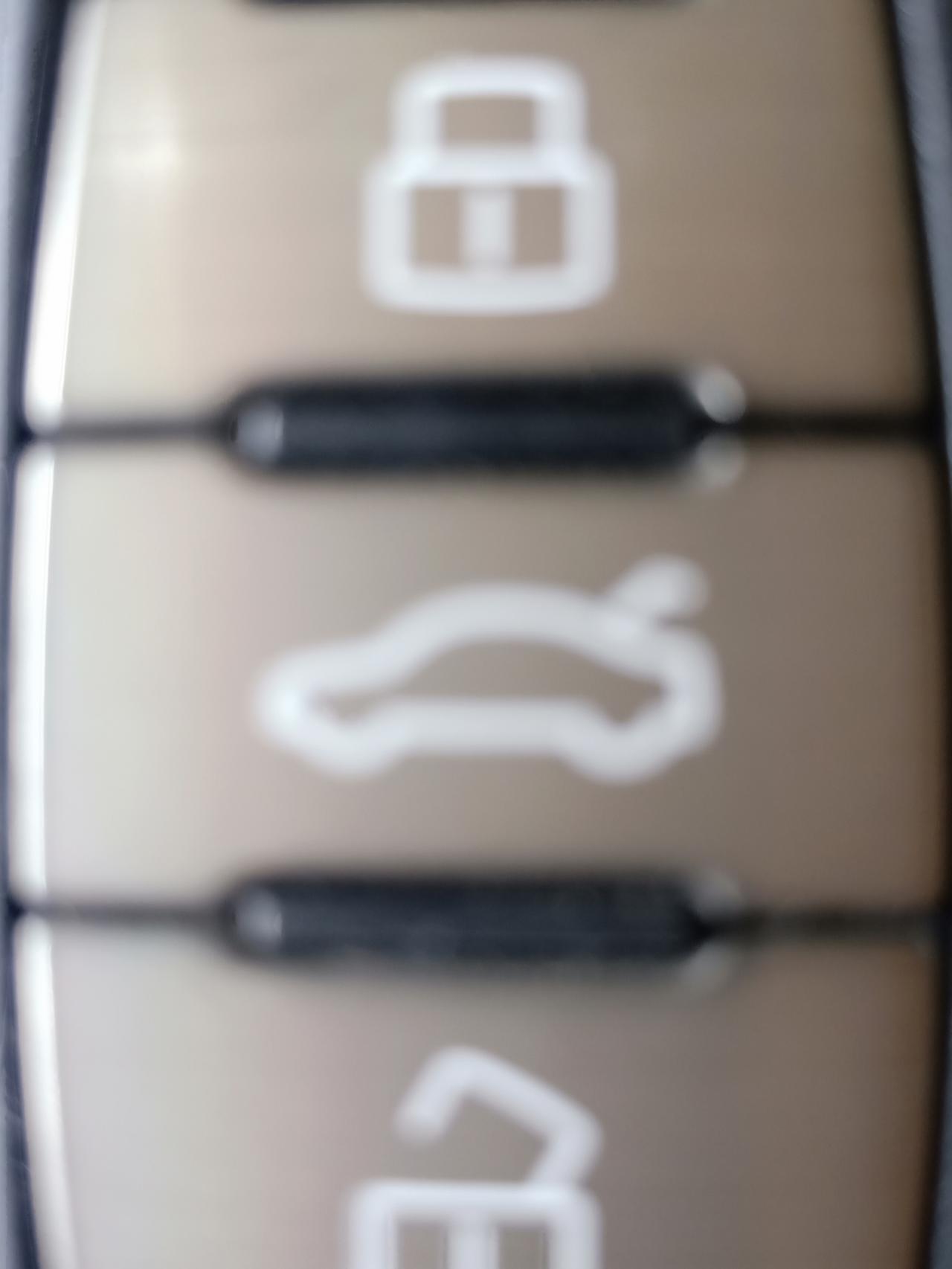 弗H6 2021款弗H六第二代冠军版长按后尾箱 遥控钥匙能不能自动打开后尾箱