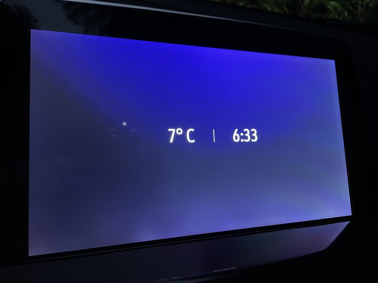 凯迪拉克CT5 CT5车上温度表准确吗？早晨温度也就零度，车上显示不准？这个温度提示是车内车外