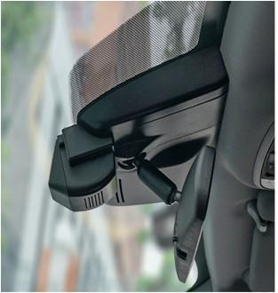 本田CR-V ，行车记录仪星光夜视和无光夜视的好？看着有的星光的贵，有的无光的贵看的免接线的