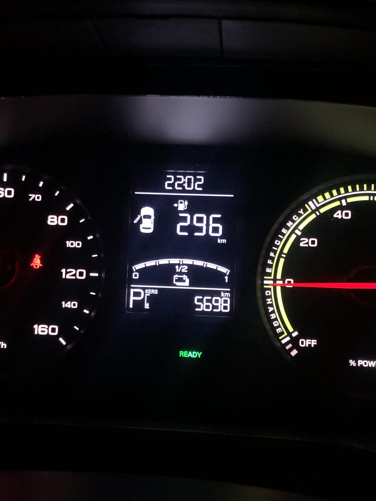 荣威科莱威CLEVER 科莱威电动车，最近几次充电里程显示都是298，297，296公里，都不能充满，才跑了五千多公里