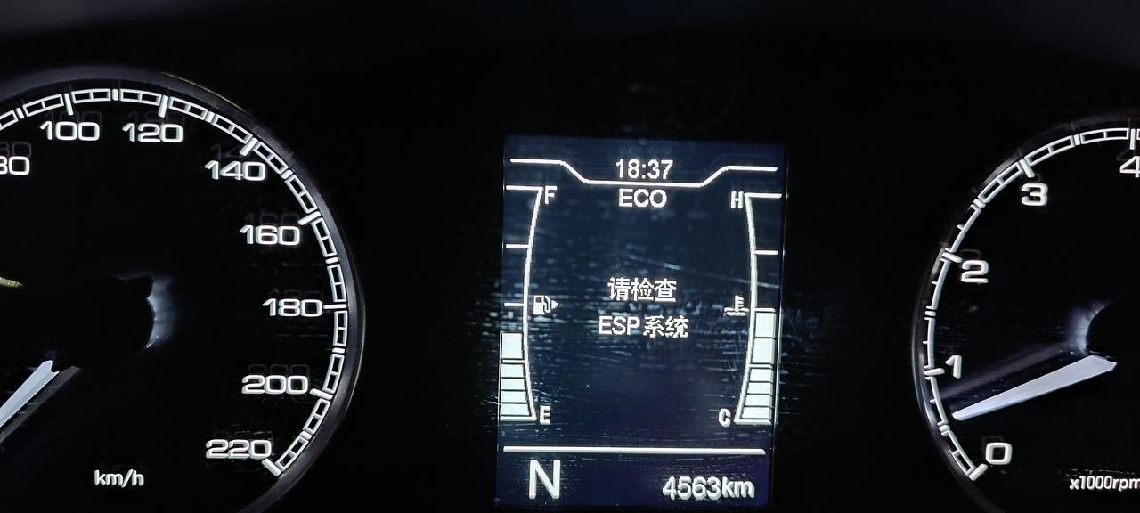 21版艾瑞泽5自波，有时正常行驶出现提示检查ESP（很多时候发生停车客人上车关门故障灯就亮），自动驻车系统失效，请检查安