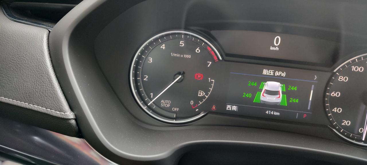 凯迪拉克XT4 感觉低速5-15km的时候车身比较晃，大家会吗，路还算平，胎压正常