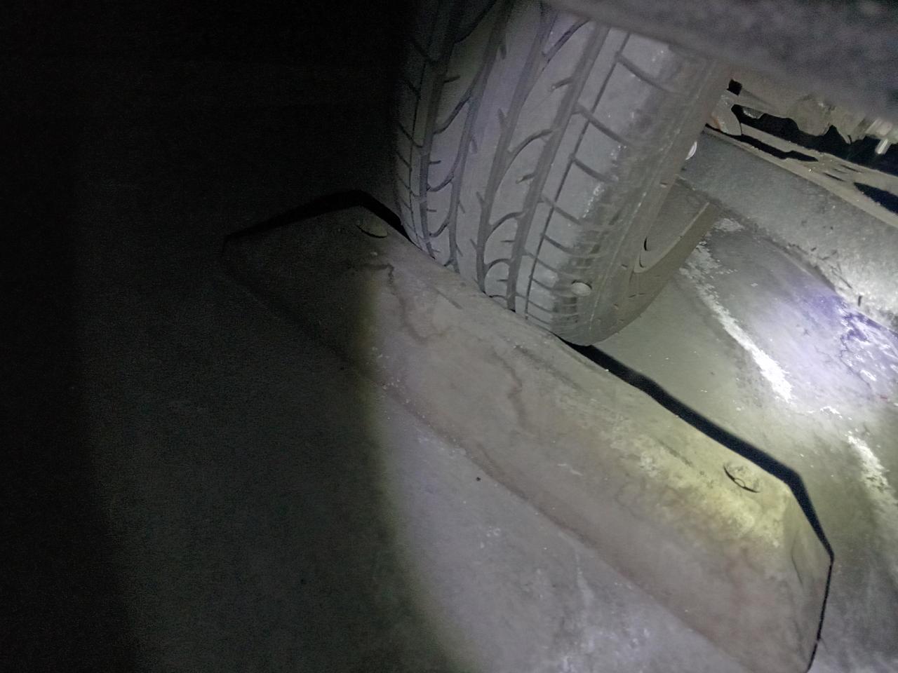 丰田C-HR 扎钉子的地方属于胎侧壁吗，是不是只能换轮胎了?