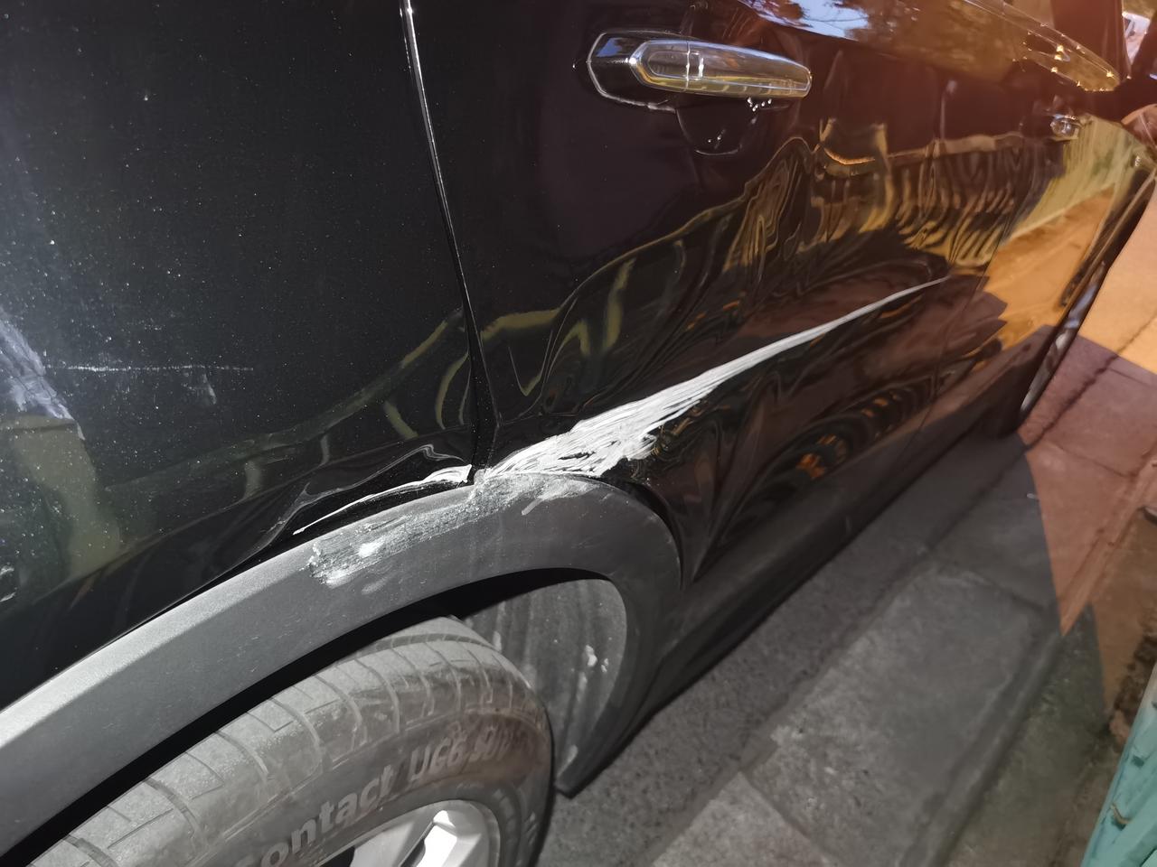 凯迪拉克XT4 xt4提车四个月出一血了，已报保险，这种情况需要换车门吗