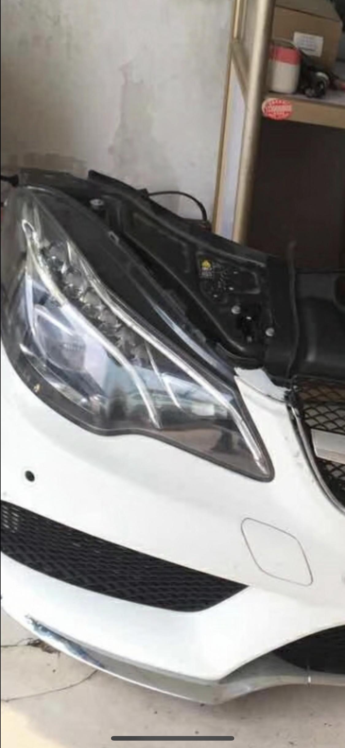 奔驰E级(进口) 想收对W207 高配大灯。价格多少合适。