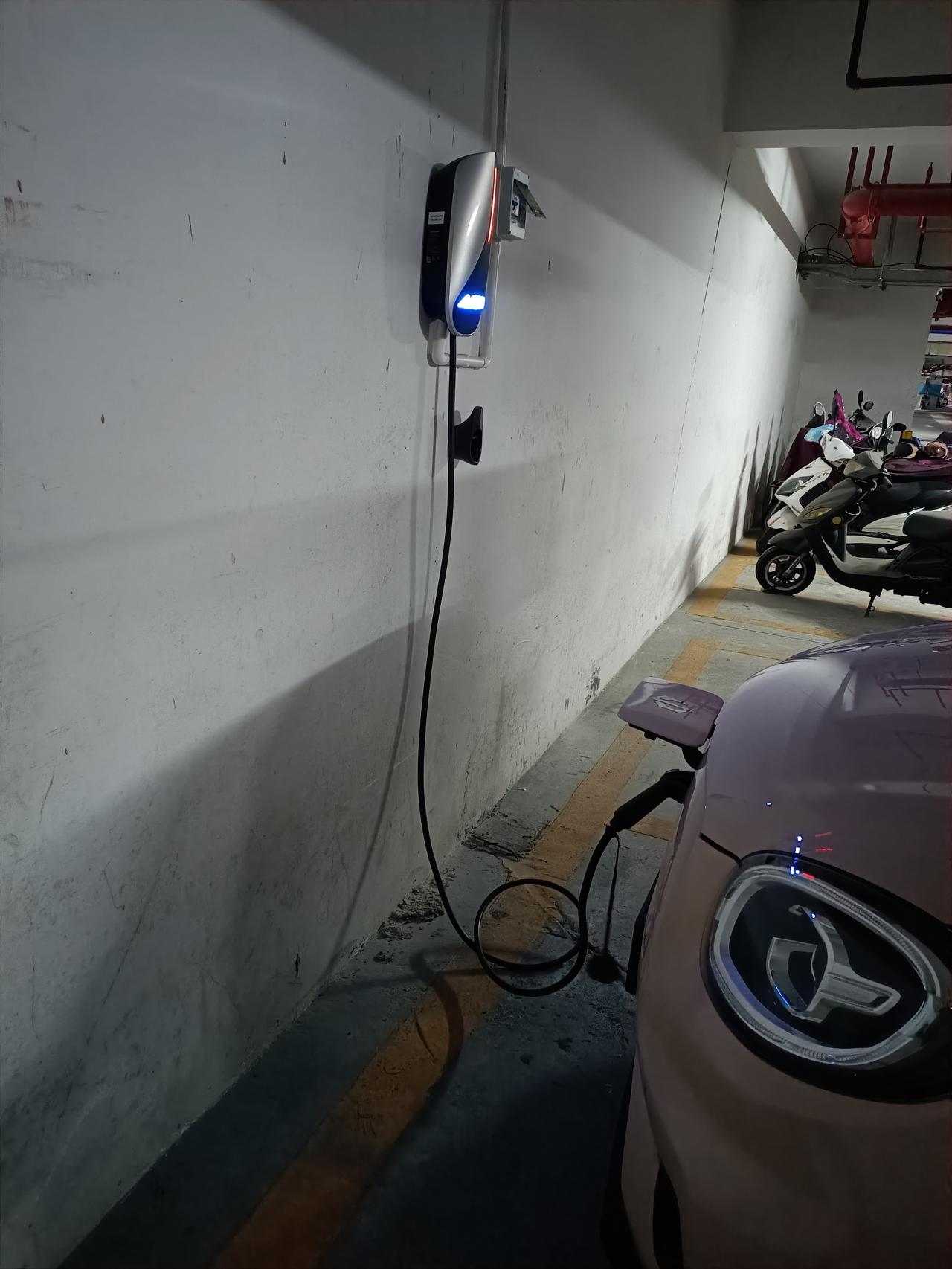埃安AION Y 的埃安充电桩能给其他品牌汽车充电吗？的零跑T03充不了，问厂家客服说国标都能充，问充电桩生产厂家