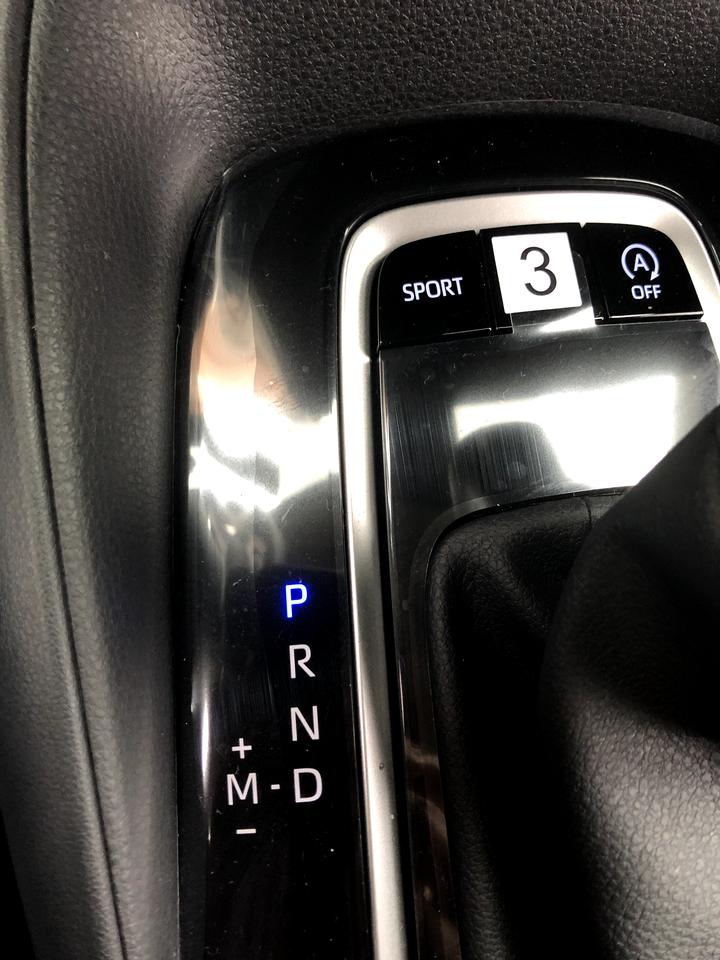 丰田卡罗拉 挂挡板上面写着个3按键的是什么功能