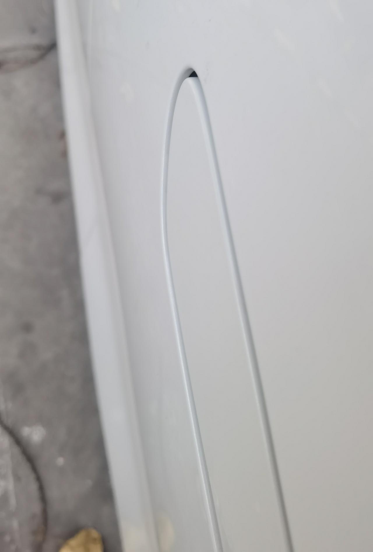 长安深蓝SL03 主驾车门把手锁车后是凹进去的吗  别的仨车门都是平的