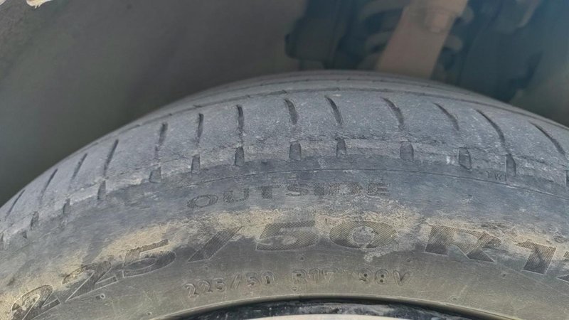 沃尔沃S60 2021年10月份S60，跑了2万公里，两年了轮胎磨损严重，正常吗