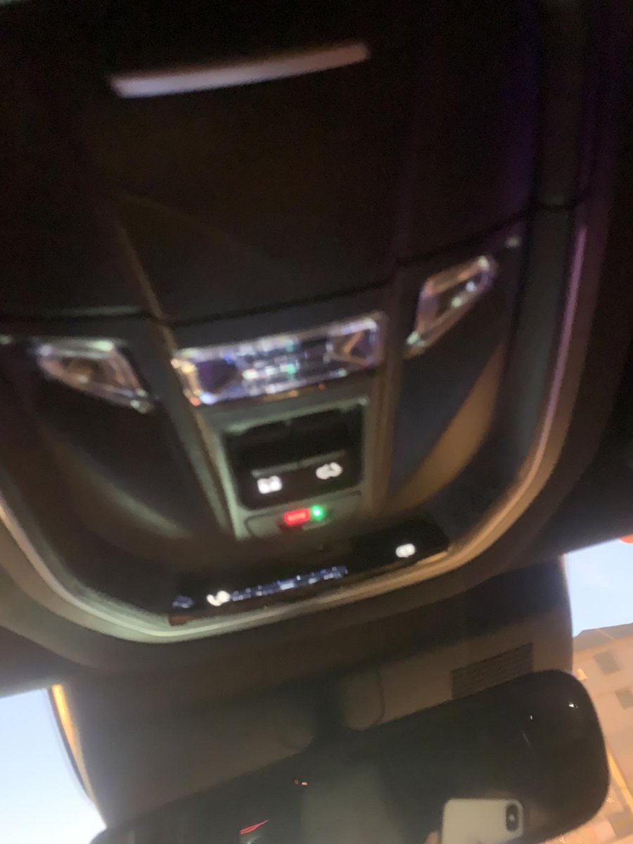 魏牌摩卡DHT-PHEV 车内的顶灯怎么设置进车自动亮。