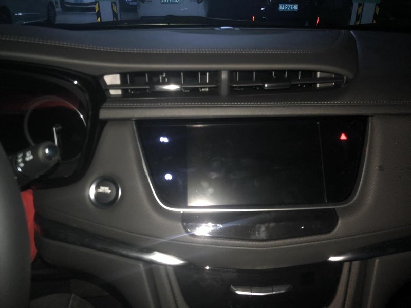 凯迪拉克XT5 请教各位车主们，新手xt5，不懂就问熄火后中控屏幕还有亮的，正常吗