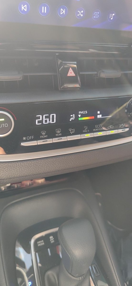 丰田雷凌 各位车友，请问空调PM2.5这里显示到黄色和红色，是什么问题吗？是不是需要更换空调滤芯了？
