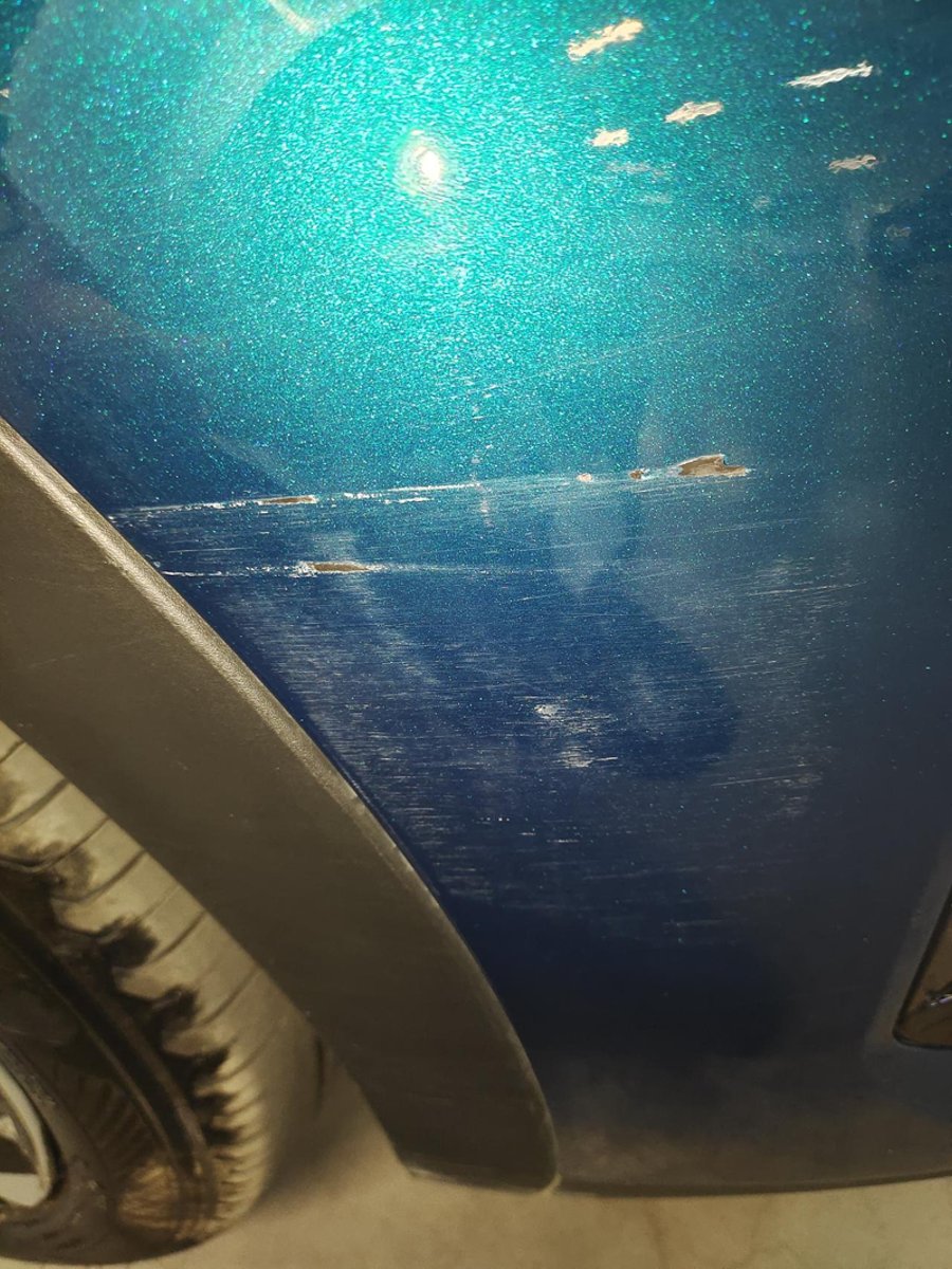 标致408X 各位车友有没有幻蓝的车漆笔或者喷雾链接给下，有谁搞到过这个漆色吗？蟹蟹啦[呲牙]