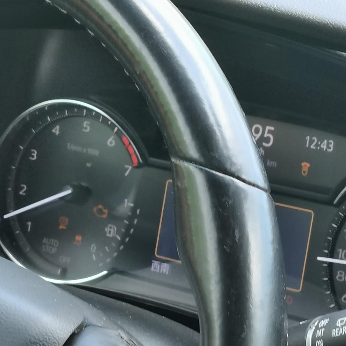 凯迪拉克XT6 20年买的车 安全驾驶了6万公里，现在出现了这个问题，故障码，跑一段时间就消失，跑一段有出现，反反复复的