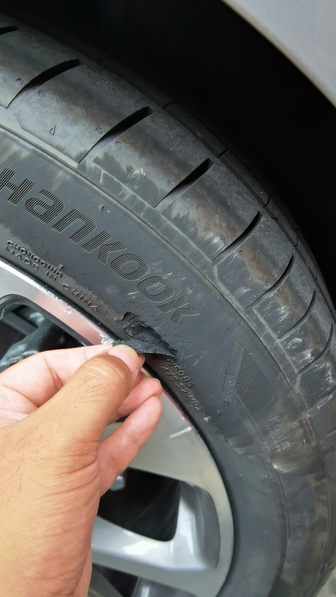 福特蒙迪欧 刚开了几百公里，刮到马路牙子了，需要换轮胎吗