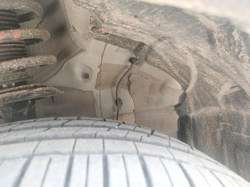 长安CS75 PLUS 各位，问一下，车子轮胎内侧有裸露的金属，这个地方能加隔音材质的东西吗？谢谢了。