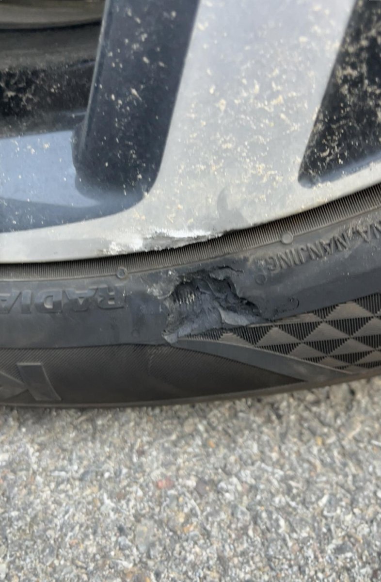 大众速腾 新车车胎磕马路牙子上了，感觉有点儿严重啊，用换吗？