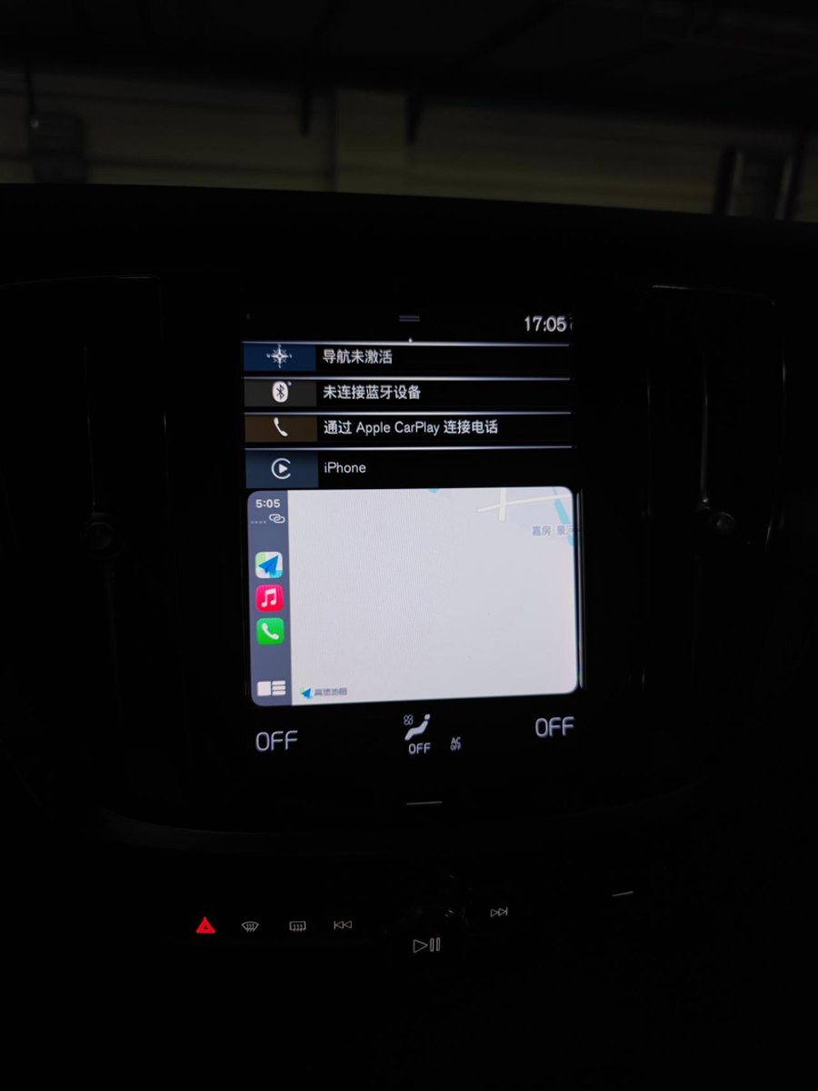 沃尔沃V60 Carplay屏幕显示能全屏吗？半屏好小
