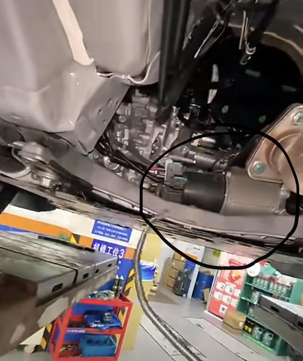 本田CR-V 23款crv底盘下面这个是什么电机，干什么用的啊有大神知道吗？