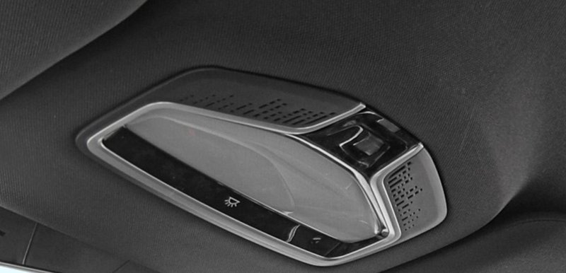 博越cool，安装行车记录仪可不可以在阅读灯取电，阅读灯里是否有预留接口