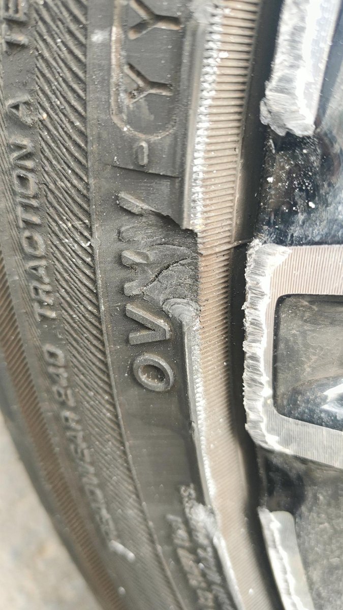 本田雅阁 ，轮胎刮掉一块皮，有没有安全隐患