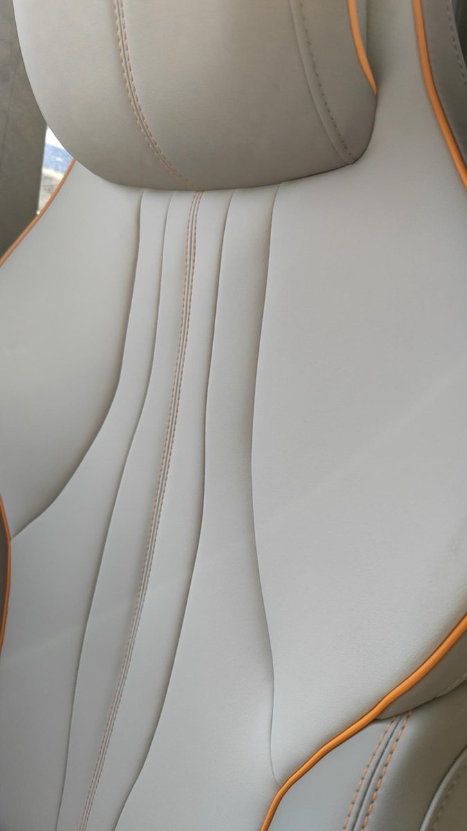 比亚迪宋Pro DM-i 23款宋Pro相约米内饰配什么颜色的坐垫好看呀 ，能发图看看你们的吗？