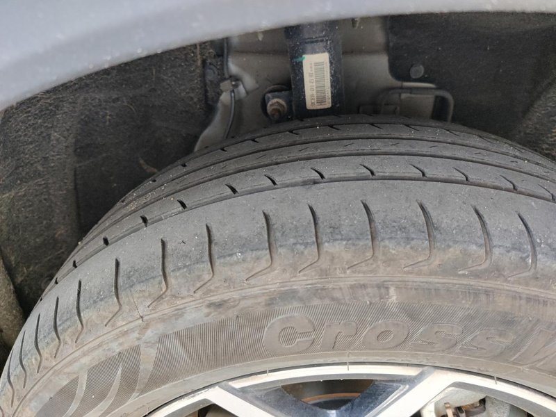 比亚迪元Pro 元pro吃胎严重 玲珑轮胎2.4万公里前轮磨得差不多