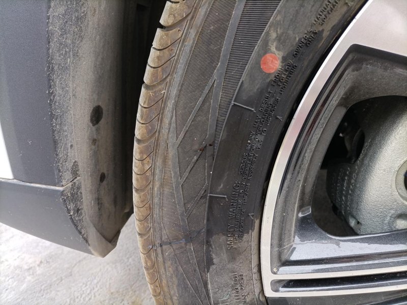 长安CS55 PLUS 车子轮毂与轮胎缝中间漏油？各位车友有没有遇到一样的情况？