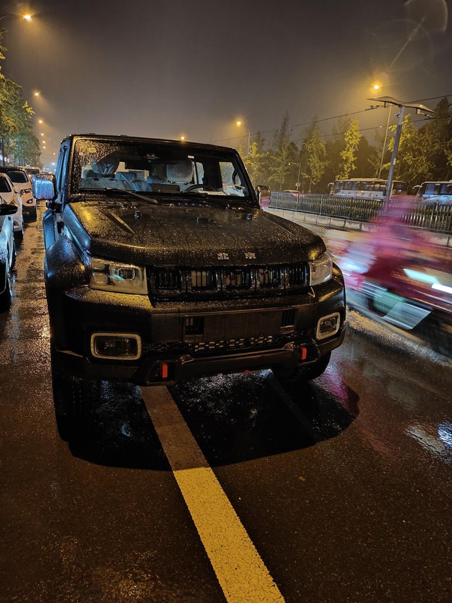 北京BJ40 北京40柴油版的遇到上坡转速太高升档太慢，是不是车子有毛病