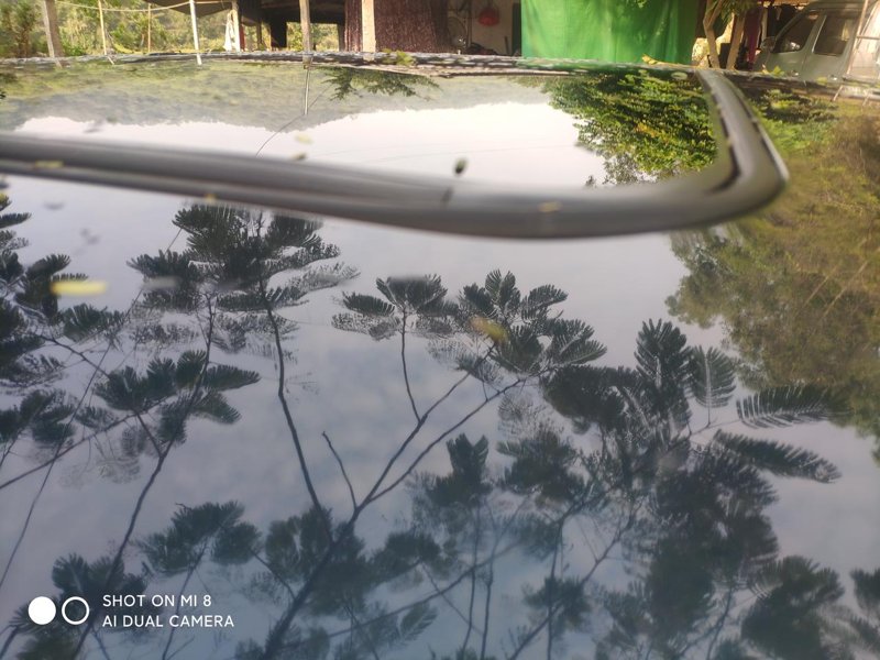 雪佛兰迈锐宝XL 天窗左后角上翘洗车见到漏水进去，正常吗？保修期内的。[惊呆][惊呆]