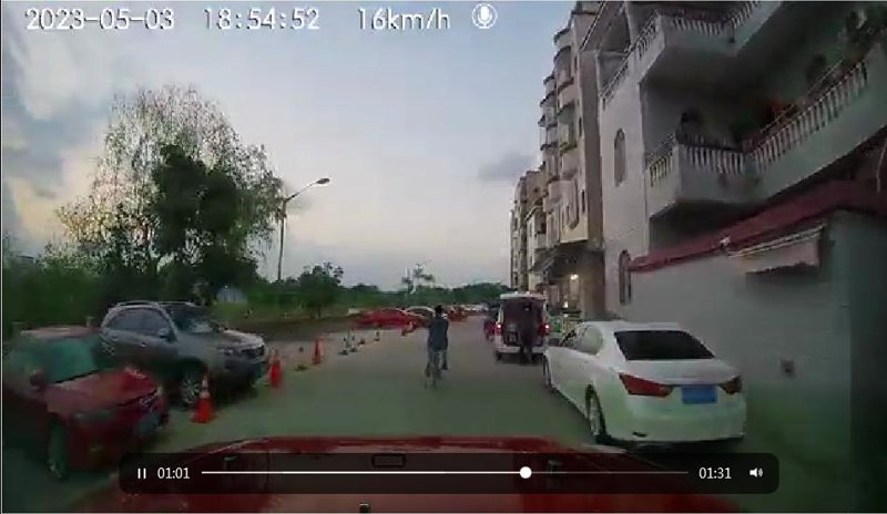 北京BJ40 2023款BJ40城市猎人侠客，原车自带的行车记录仪，拍的视频不清晰，目前有什么好的解决办法。不想另外加装