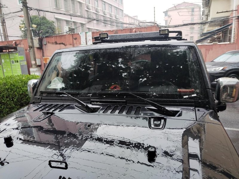 北京BJ40 开雨刮就有异响，你们的车也这样吗？