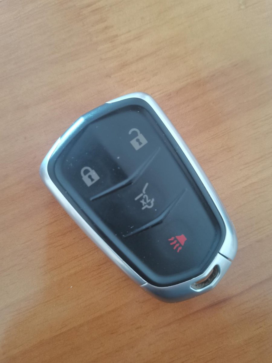 凯迪拉克XT4 请问大家为啥我的车钥匙每天第一次遥控解锁，车辆不给反应是啥原因？你们遇到过这样的情况吗？我的是xt4