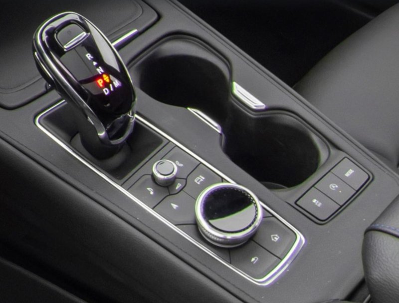 凯迪拉克XT4 24新款XT4二豪，请问大旋钮上面这两个按键是什么功能？
