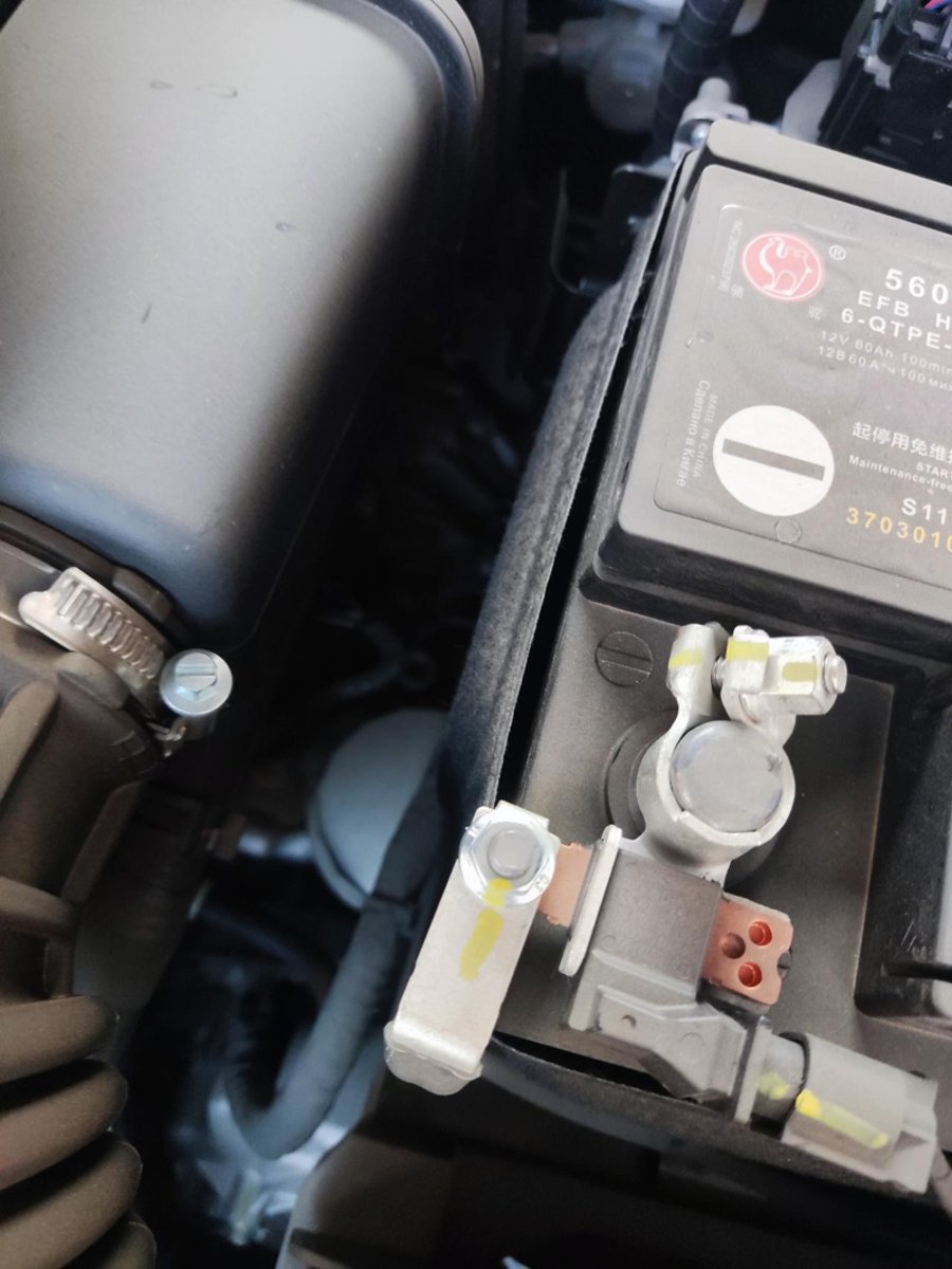 长安欧尚X5 PLUS 车友们有知道拆电瓶负极是拆哪个螺丝吗？